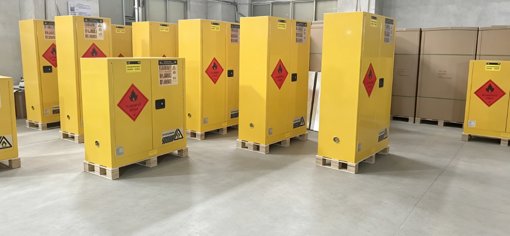 Últimos blogs da empresa sobre Behind Every Large Order: How Does SUPER Ensure Safety Cabinet Quality and Delivery Capability?